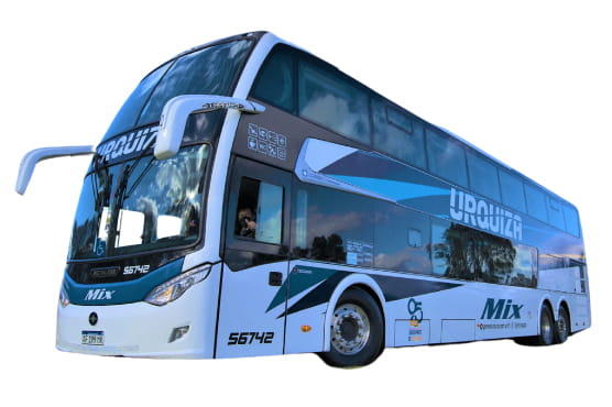 Empresa de micros General Urquiza viajando a Rosario